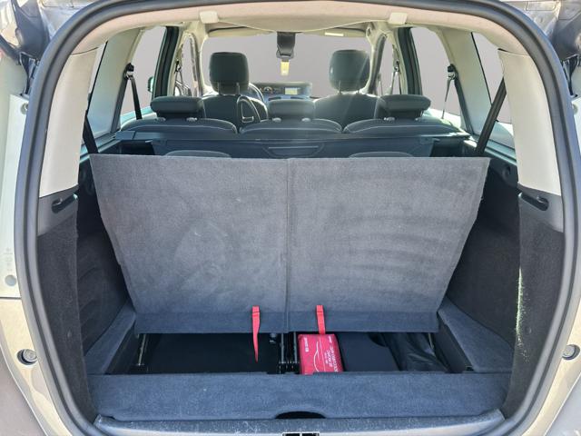 RENAULT Scenic usata, con Cruise Control