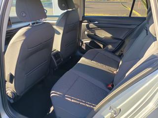 VOLKSWAGEN Golf Variant usata, con Autoradio