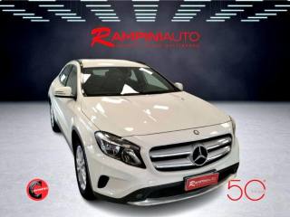 MERCEDES-BENZ GLA 200 usata 3