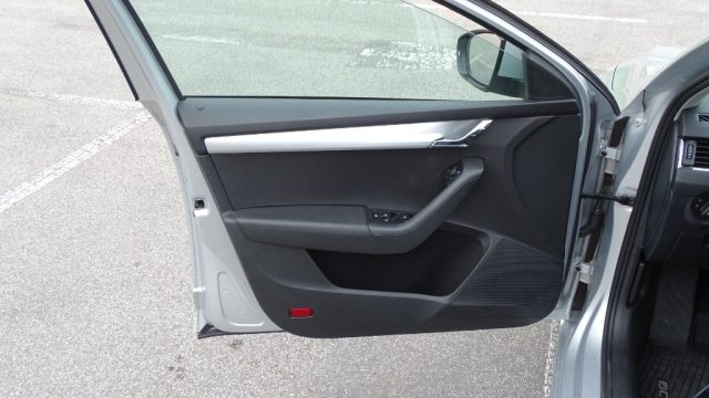 SKODA Octavia usata 48