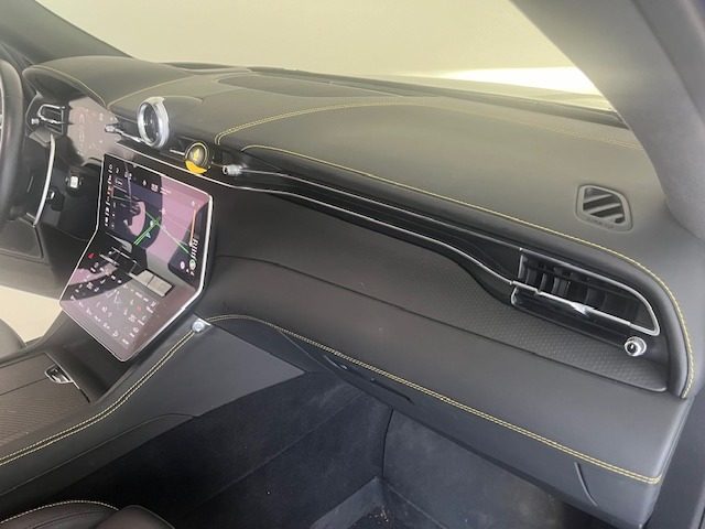 MASERATI Grecale usata, con Specchietti laterali elettrici
