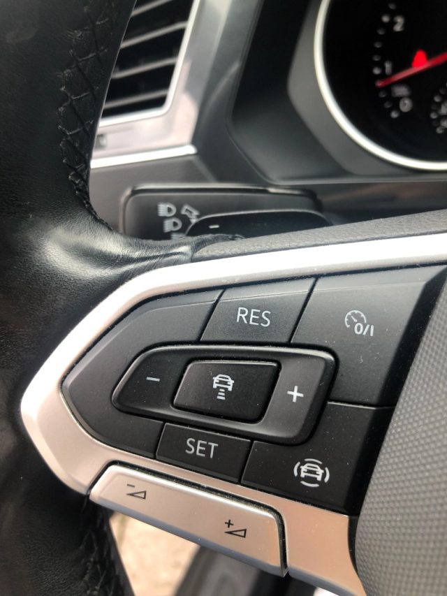 VOLKSWAGEN Tiguan usata, con Servosterzo