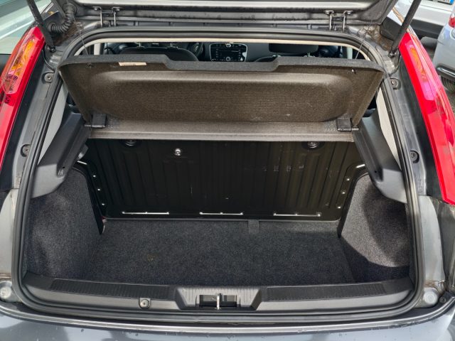 FIAT Punto usata, con USB