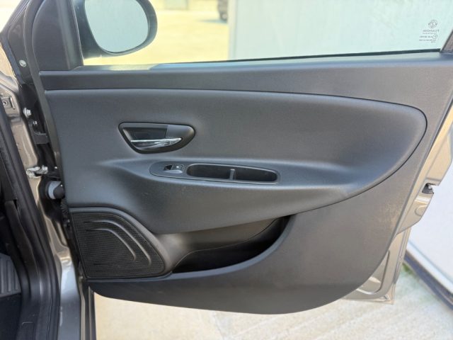 LANCIA Ypsilon usata 27