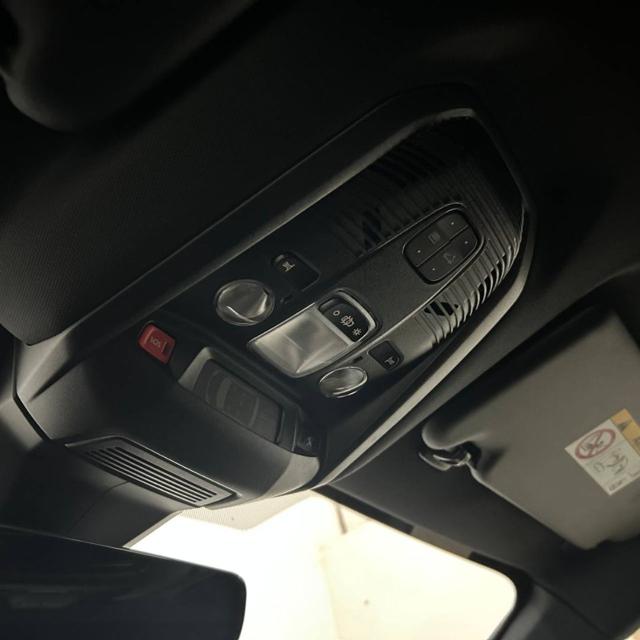 PEUGEOT 3008 usata, con Touch screen