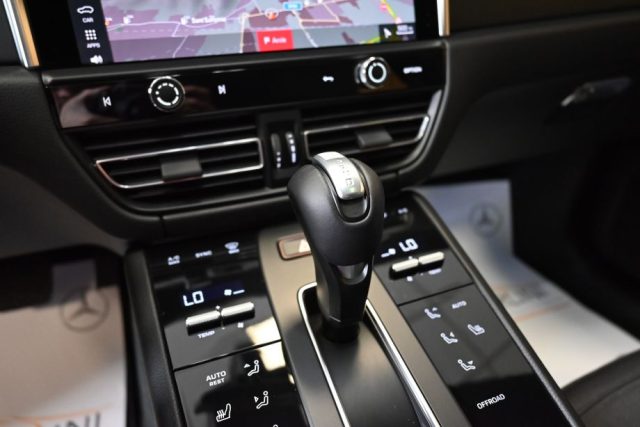 PORSCHE Macan usata 42