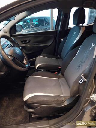 LANCIA Ypsilon usata, con Controllo trazione