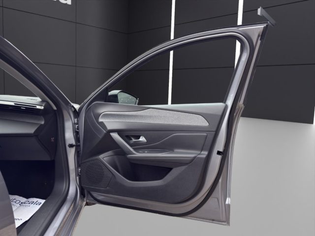 PEUGEOT 308 usata, con Fari LED