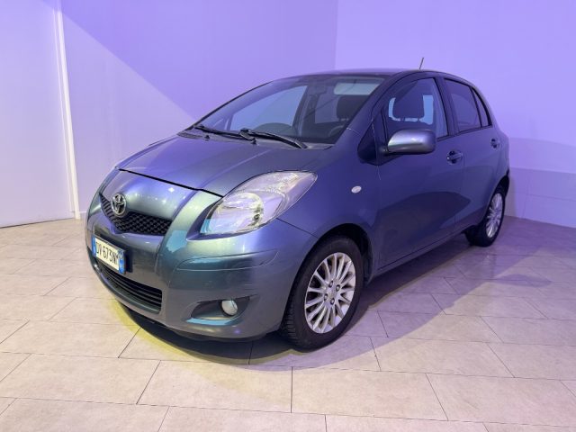 TOYOTA Yaris usata 2