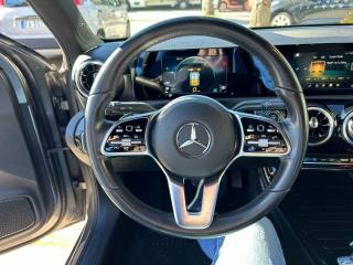 MERCEDES-BENZ A 180 usata, con Cronologia tagliandi