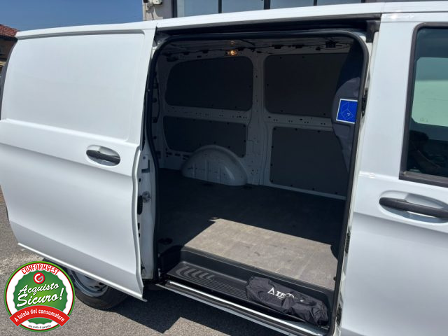 MERCEDES-BENZ Vito usata, con Chiusura centralizzata