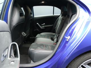 MERCEDES-BENZ A 180 usata, con Chiusura centralizzata