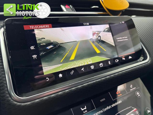 LAND ROVER Range Rover Velar usata, con Leve al volante
