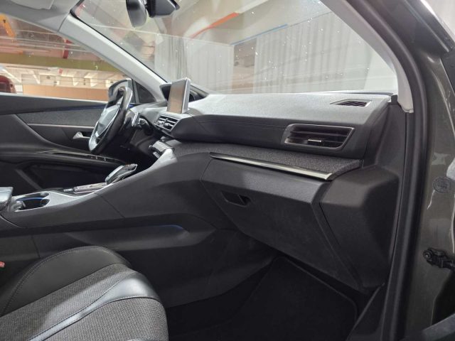 PEUGEOT 3008 usata 25
