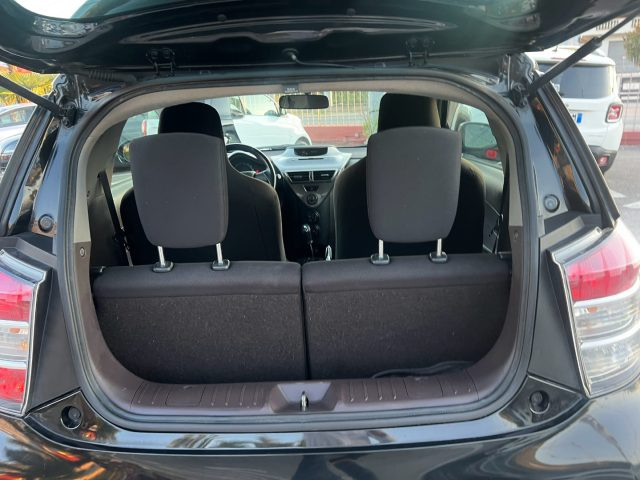 TOYOTA iQ usata, con Controllo trazione