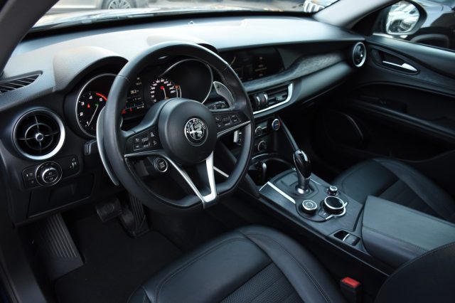 ALFA ROMEO Stelvio usata, con Autoradio