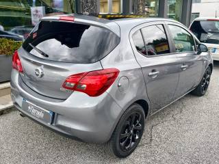OPEL Corsa usata, con Airbag laterali