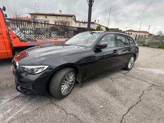 BMW 330 d 48V Touring Sport