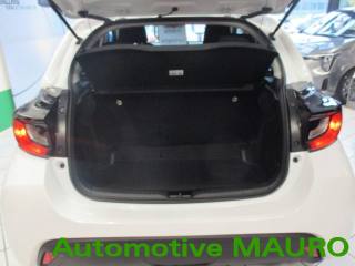MAZDA 2 usata, con Autoradio digitale
