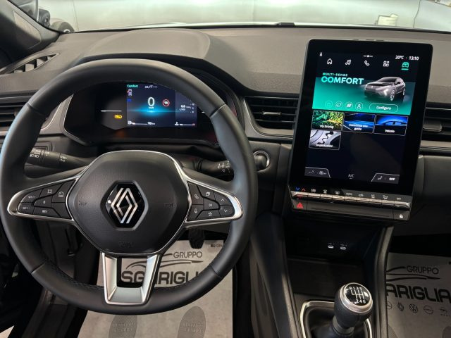 RENAULT Captur usata, con Controllo automatico clima