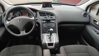 PEUGEOT 5008 usata, con Controllo trazione