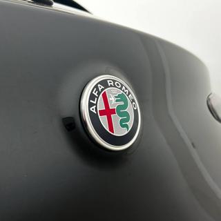 ALFA ROMEO Stelvio usata, con Sensori di parcheggio posteriori