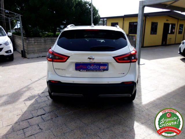 NISSAN Qashqai usata, con Autoradio