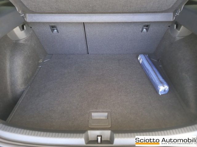 VOLKSWAGEN Taigo usata, con Controllo elettronico della corsia