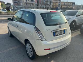 LANCIA Ypsilon usata, con Lettore CD