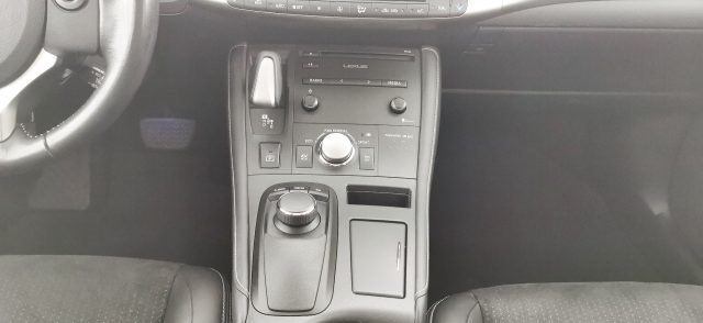 LEXUS CT 200h usata, con Cruise Control