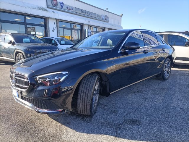 MERCEDES-BENZ E 200 usata, con Airbag Passeggero
