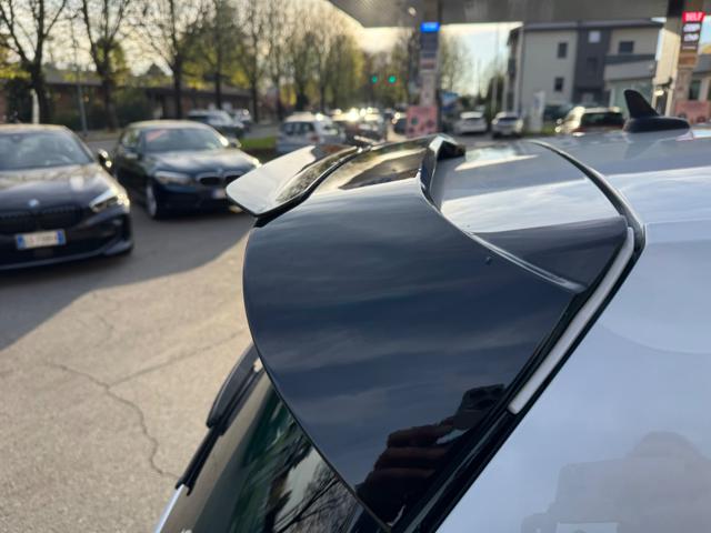 VOLKSWAGEN Golf usata, con Servosterzo