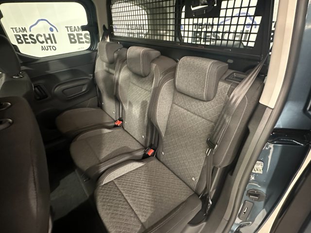 OPEL Combo usata, con Touch screen