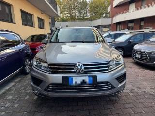 VOLKSWAGEN Touareg usata, con Airbag