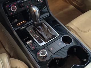 VOLKSWAGEN Touareg usata, con Climatizzatore