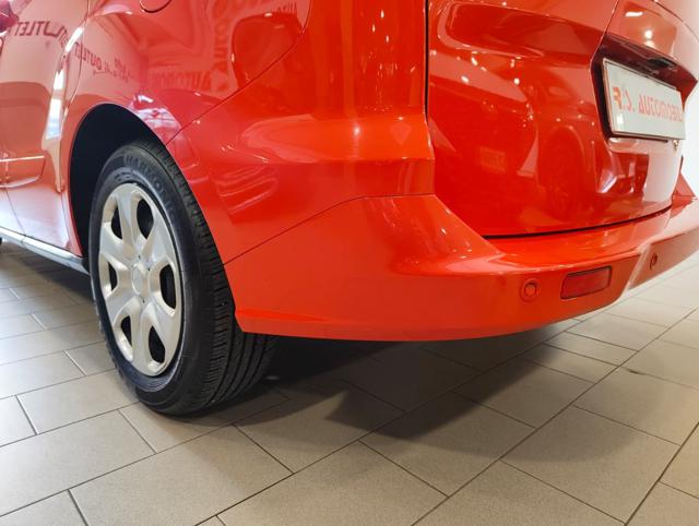 FORD Tourneo Courier usata, con Autoradio