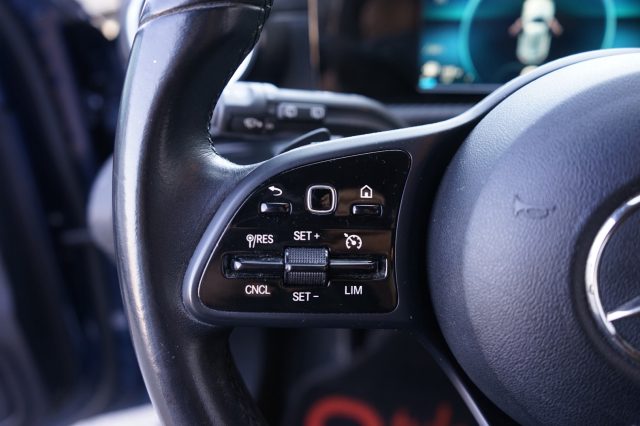 MERCEDES-BENZ A 180 usata, con Riconoscimento dei segnali stradali