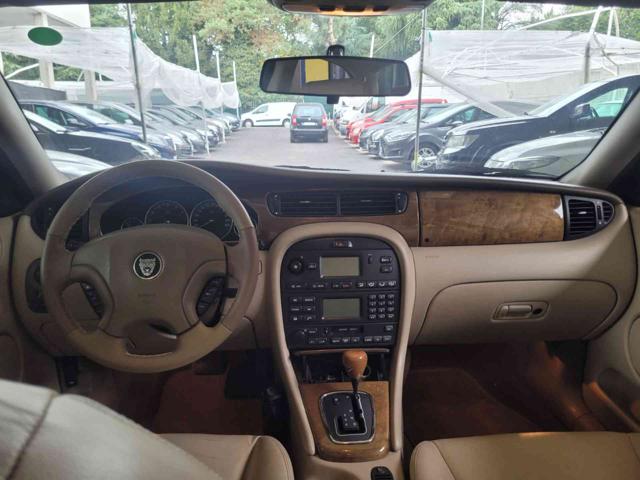 JAGUAR X-Type usata, con Cerchi in lega