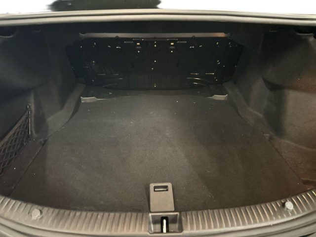 MERCEDES-BENZ C 220 usata, con Chiusura centralizzata