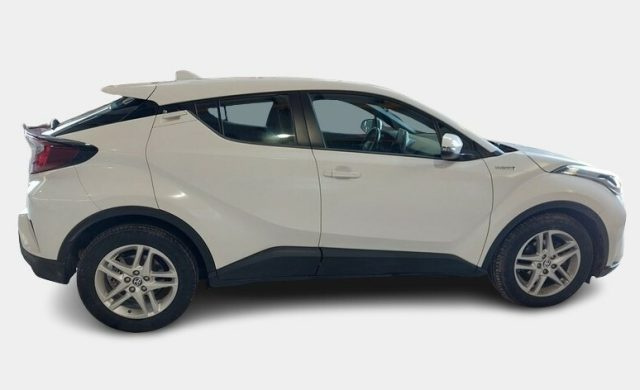 TOYOTA C-HR usata, con Autoradio