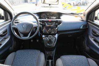 LANCIA Ypsilon usata, con Immobilizzatore elettronico
