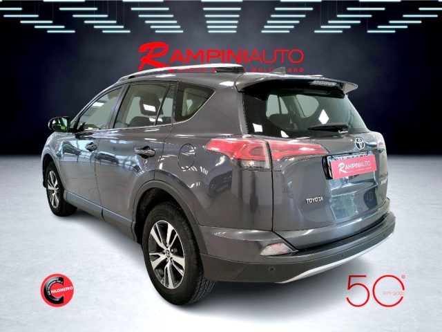 TOYOTA RAV 4 usata 8