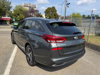HYUNDAI i30 usata, con Airbag laterali
