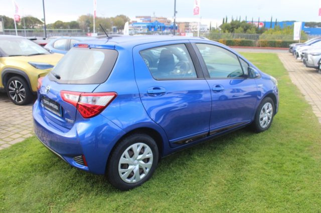 TOYOTA Yaris usata 21