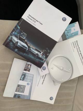 VOLKSWAGEN Passat usata, con Specchietti laterali elettrici