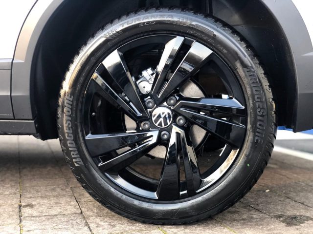 VOLKSWAGEN T-Roc usata, con Controllo automatico clima