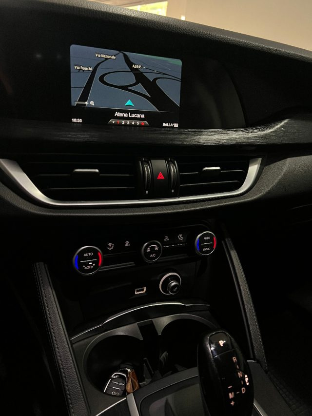 ALFA ROMEO Stelvio usata, con Boardcomputer