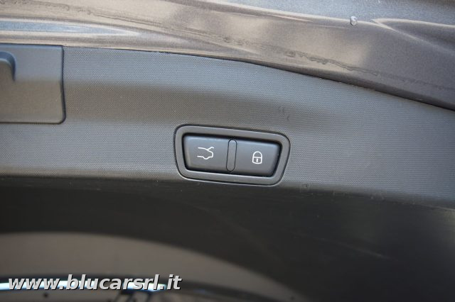 ALFA ROMEO Stelvio usata, con Sensori di parcheggio posteriori