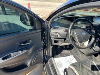 LANCIA Ypsilon usata, con Servosterzo