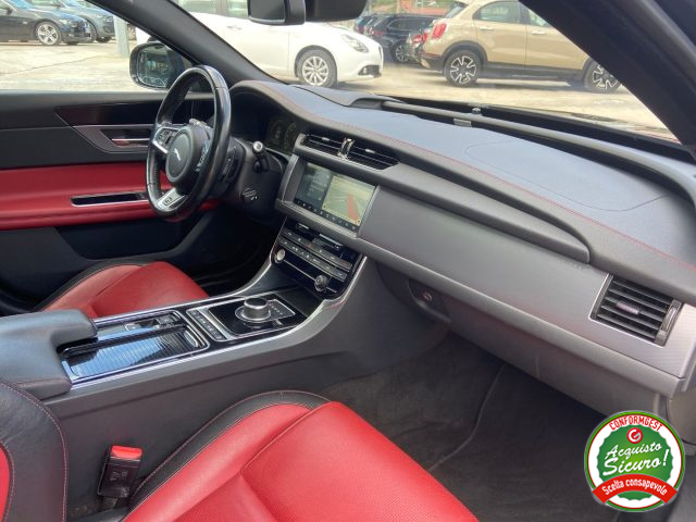 JAGUAR XF usata, con Controllo trazione